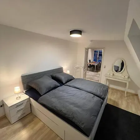 Apartment Dg In Der Naehe Vom Schloss