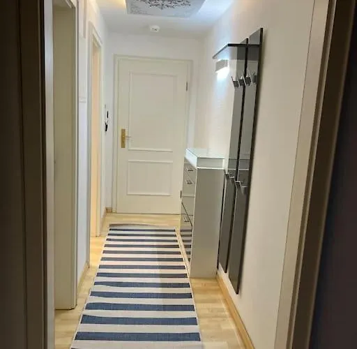 公寓 Dg In Der Naehe Vom Schloss 什未林