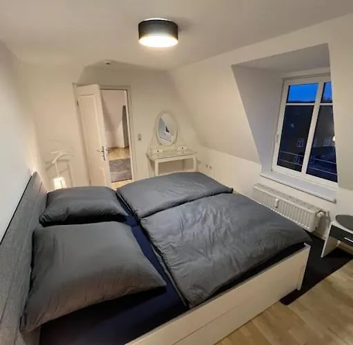 Dg In Der Naehe Vom Schloss